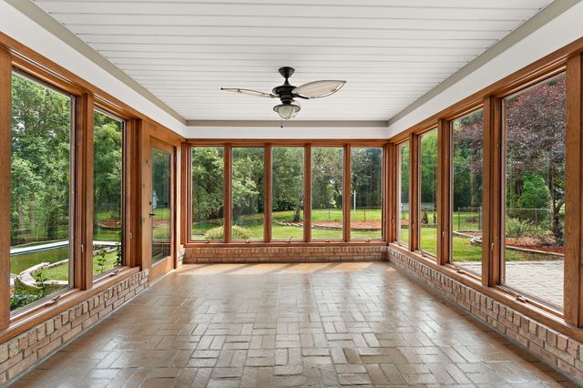 210 W 150 N, Valparaiso, IN 46385