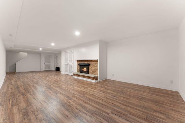 210 W 150 N, Valparaiso, IN 46385