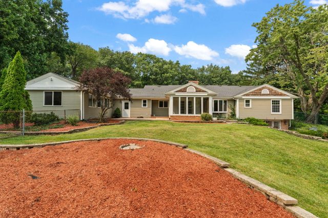 210 W 150 N, Valparaiso, IN 46385