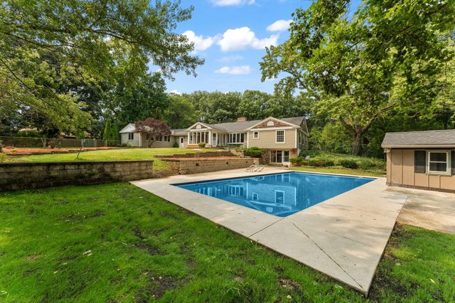 210 W 150 N, Valparaiso, IN 46385