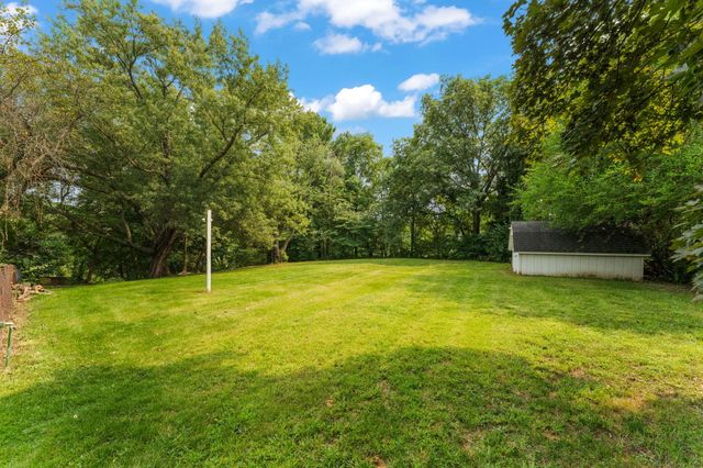 210 W 150 N, Valparaiso, IN 46385