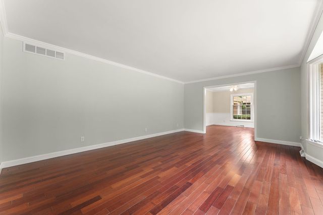 210 W 150 N, Valparaiso, IN 46385