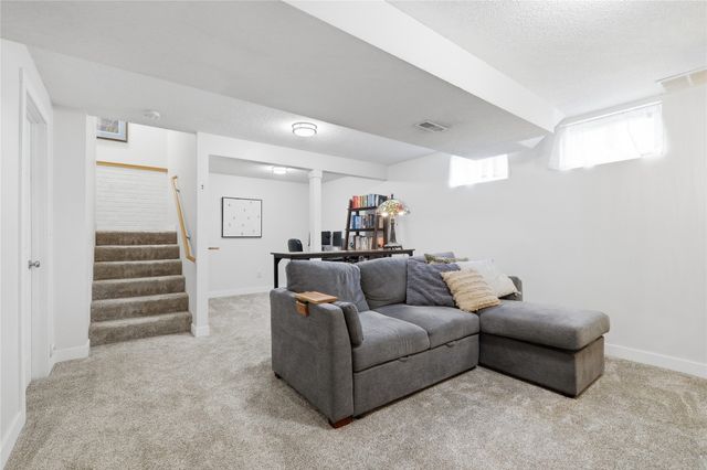3220 SW Palidian Circle, Ankeny, IA 50023