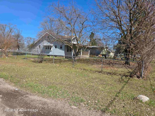 5025 Peterson Street, Buena Vista Twp, MI 48601