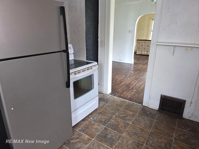 5025 Peterson Street, Buena Vista Twp, MI 48601