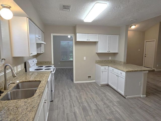 19618 Stillhouse Drive, Tomball, TX 77375