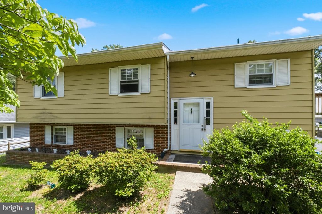 11 MADARY RD, Severna Park, MD 21146