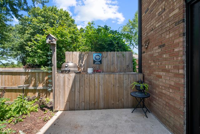 4230 Five Points Road, Indianapolis, IN 46239