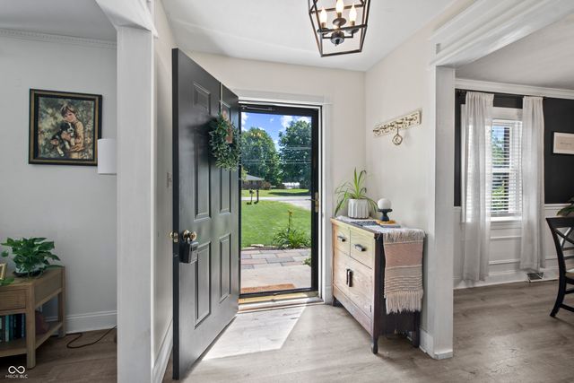4230 Five Points Road, Indianapolis, IN 46239