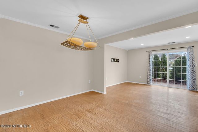 63 Dover Court, Tinton Falls, NJ 07712