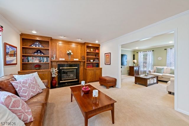 164 Parker Rd, Washington Twp., NJ 07853