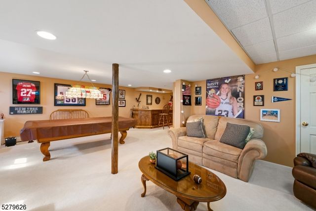 164 Parker Rd, Washington Twp., NJ 07853