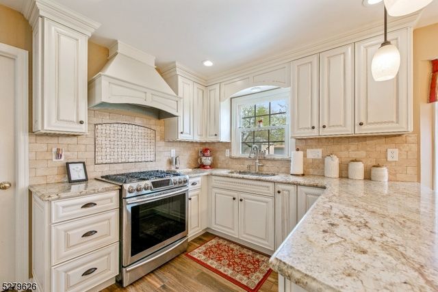 164 Parker Rd, Washington Twp., NJ 07853