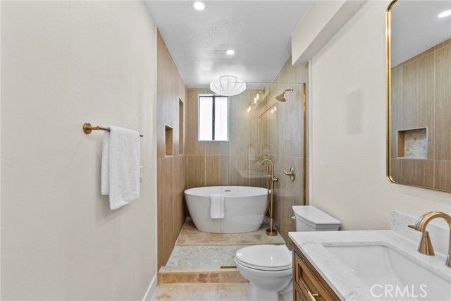 1807 10th 4, Santa Monica, CA 90404