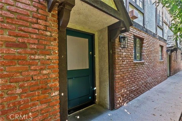 1807 10th 4, Santa Monica, CA 90404