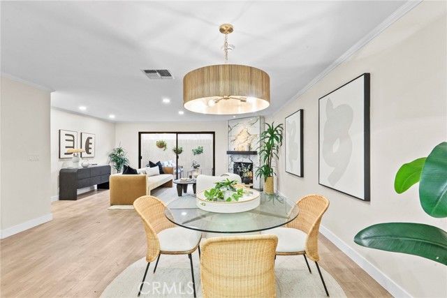 1807 10th 4, Santa Monica, CA 90404