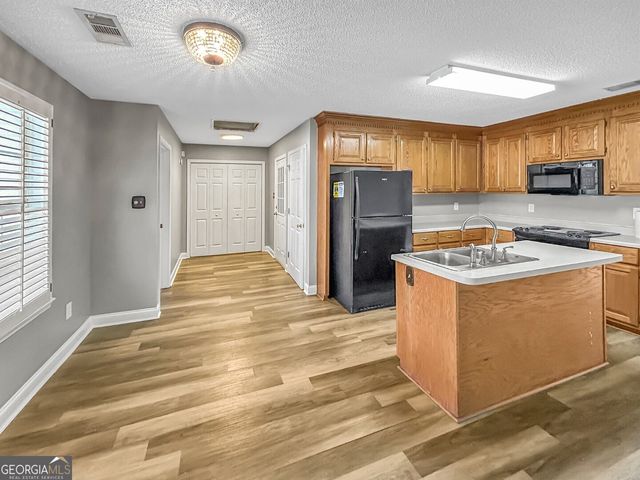 177 Gleneagle Drive, Byron, GA 31008