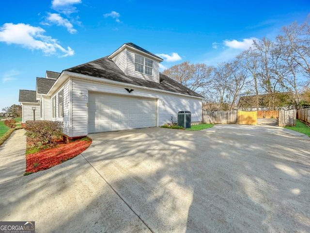 177 Gleneagle Drive, Byron, GA 31008