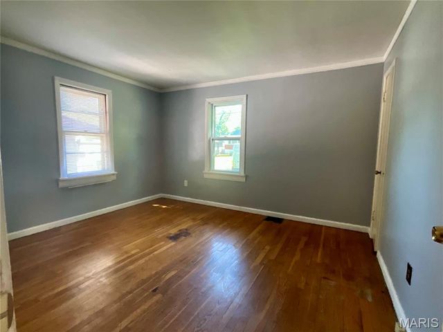 233 Buddie Avenue, St Louis, MO 63135