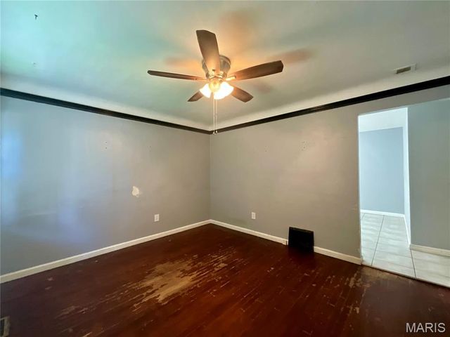233 Buddie Avenue, St Louis, MO 63135