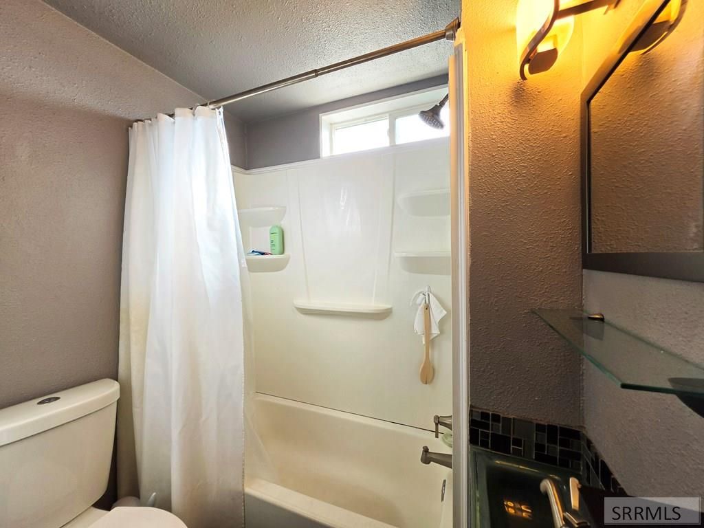 Image 16 of property listing at 315 S Birch Street, Blackfoot, ID 83221