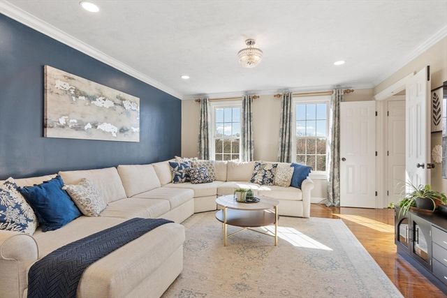 140 Barteau Lane, Boxborough, MA 01719