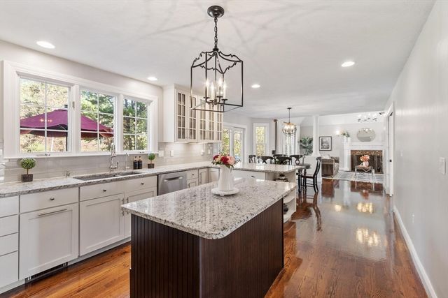 140 Barteau Lane, Boxborough, MA 01719