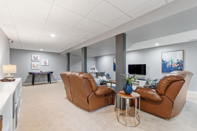 140 Barteau Lane, Boxborough, MA 01719