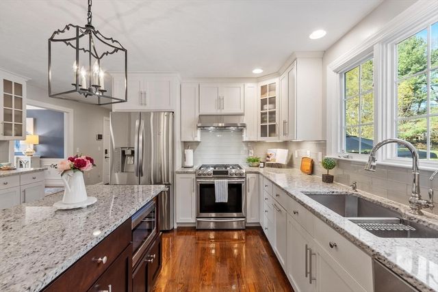 140 Barteau Lane, Boxborough, MA 01719
