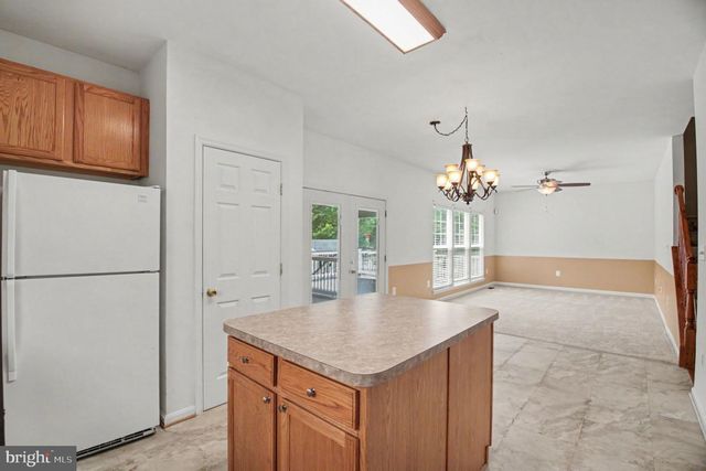 2 AZALEA ST, Fredericksburg, VA 22406