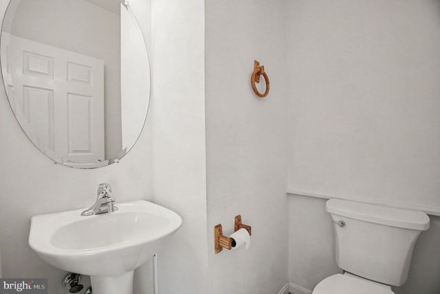 2 AZALEA ST, Fredericksburg, VA 22406