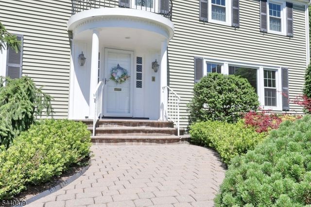543 Hague Ct, Oradell Boro, NJ 07649