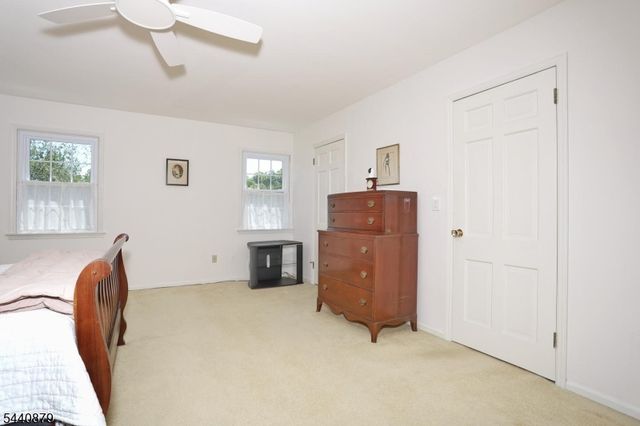 543 Hague Ct, Oradell Boro, NJ 07649