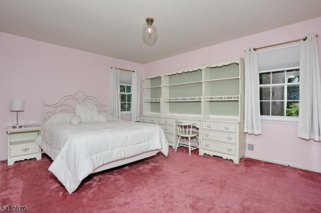 543 Hague Ct, Oradell Boro, NJ 07649