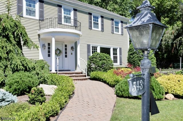 543 Hague Ct, Oradell Boro, NJ 07649