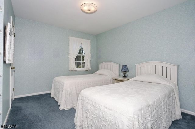 543 Hague Ct, Oradell Boro, NJ 07649