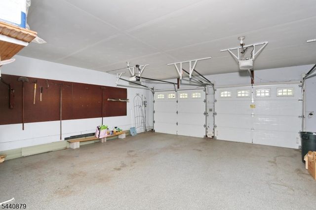 543 Hague Ct, Oradell Boro, NJ 07649