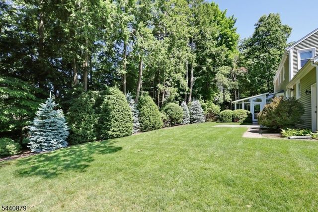 543 Hague Ct, Oradell Boro, NJ 07649