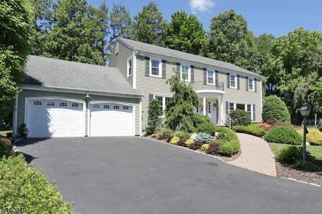 543 Hague Ct, Oradell Boro, NJ 07649