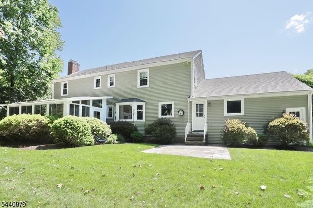 543 Hague Ct, Oradell Boro, NJ 07649