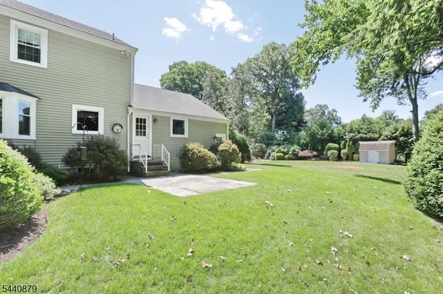 543 Hague Ct, Oradell Boro, NJ 07649