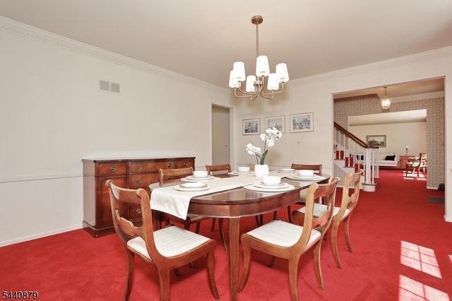 543 Hague Ct, Oradell Boro, NJ 07649
