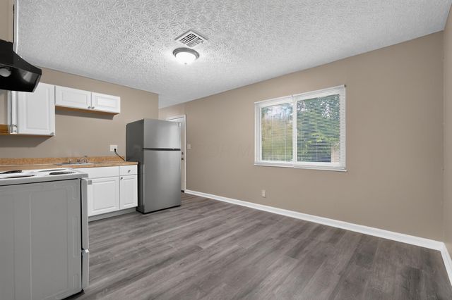 3919 Carlton Avenue, Columbus, OH 43227