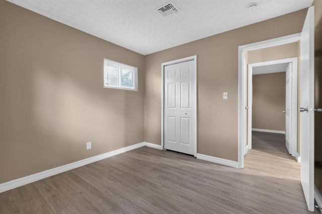 3919 Carlton Avenue, Columbus, OH 43227