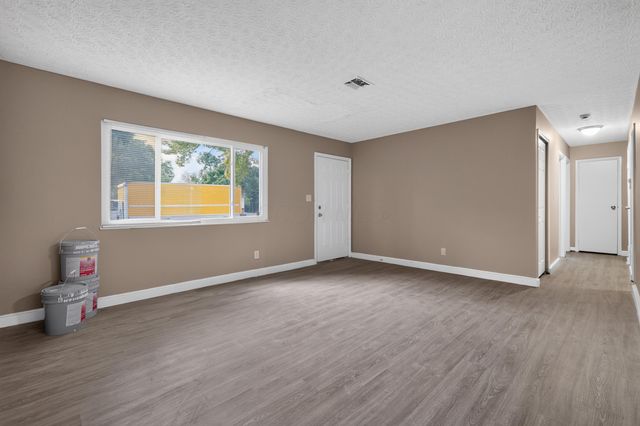 3919 Carlton Avenue, Columbus, OH 43227