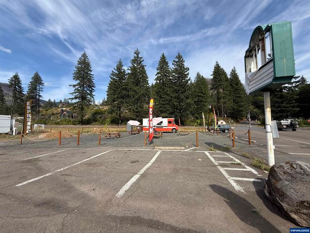 100 & 110 Detroit Av N, Detroit, OR 97342