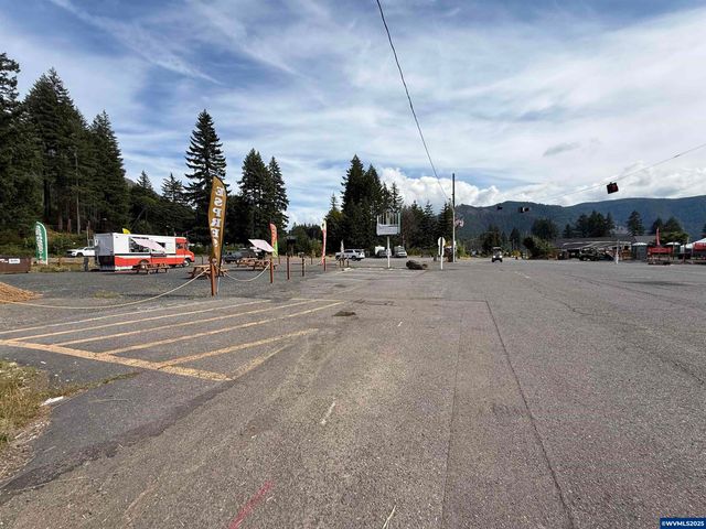 100 & 110 Detroit Av N, Detroit, OR 97342