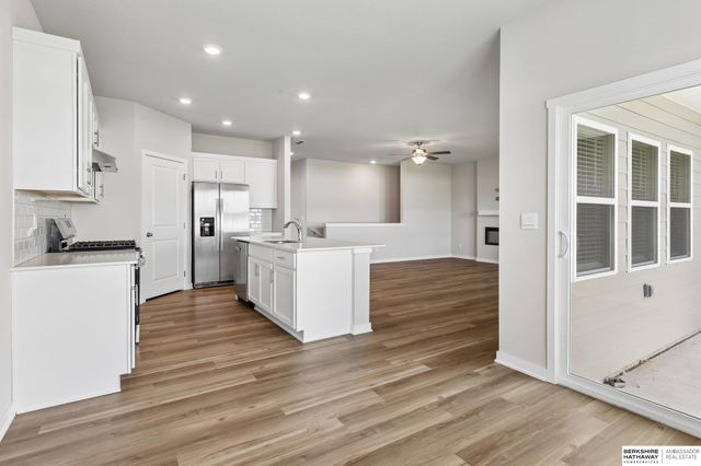 6232 Harvest Drive, Papillion, NE 68157