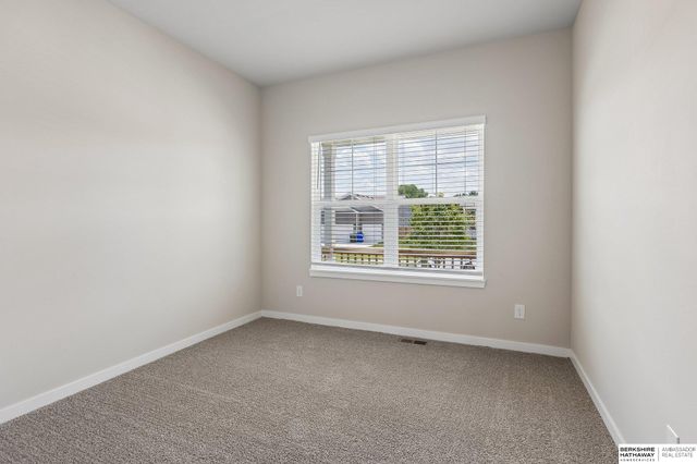 6232 Harvest Drive, Papillion, NE 68157