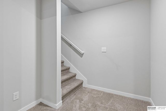 6232 Harvest Drive, Papillion, NE 68157